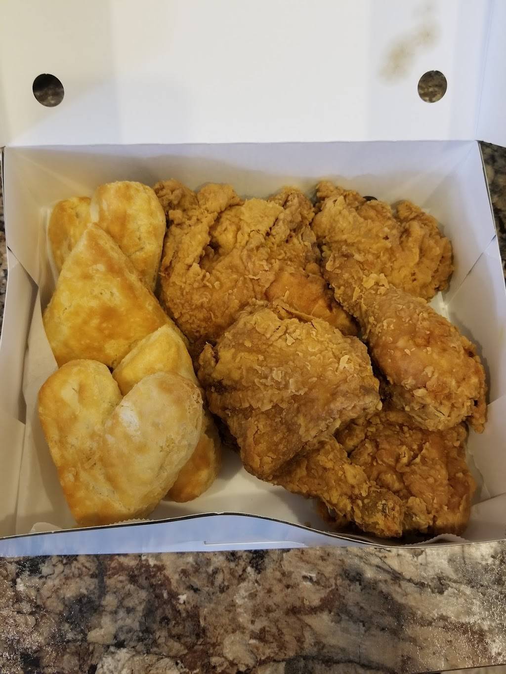 Popeyes Louisiana Kitchen | restaurant | 8121 Brook Rd, Richmond, VA 23227, USA | 8042666656 OR +1 804-266-6656