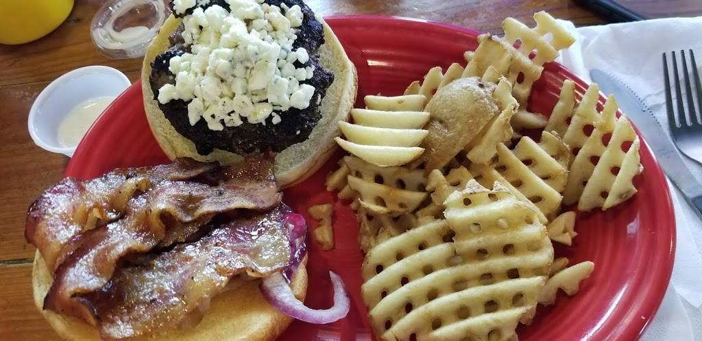 Q on Bay | restaurant | 822 Bay St, Beaufort, SC 29902, USA | 8435247771 OR +1 843-524-7771