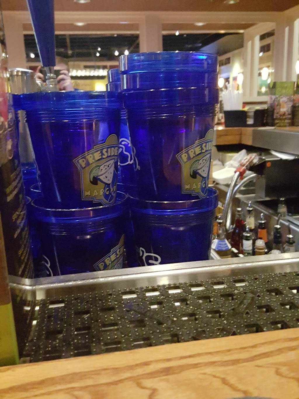 Chilis Grill & Bar | restaurant | 5910 Jog Rd, Lake Worth, FL 33467, USA | 5614340319 OR +1 561-434-0319