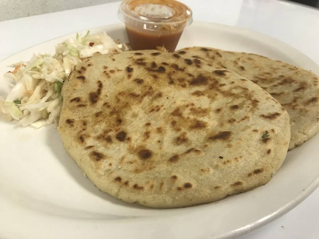 los tres hermanos resturante | restaurant | 3738 E Lombard St, Baltimore, MD 21224, USA | 4107323228 OR +1 410-732-3228