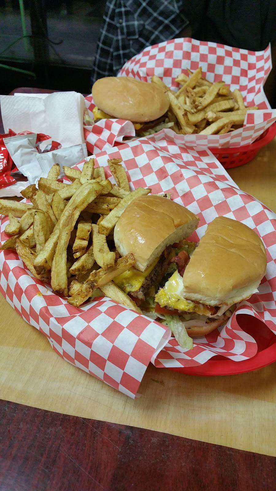 Phat & Juicy Burgers | restaurant | 1580 Centinela Ave #4, Inglewood, CA 90302, USA | 3106734003 OR +1 310-673-4003