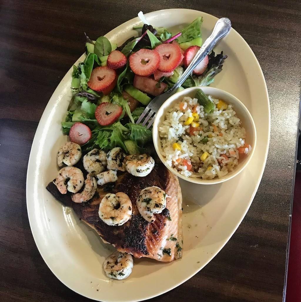 La Sirenita Seafood | restaurant | 5901 Dyer St, El Paso, TX 79904, USA | 9152594009 OR +1 915-259-4009