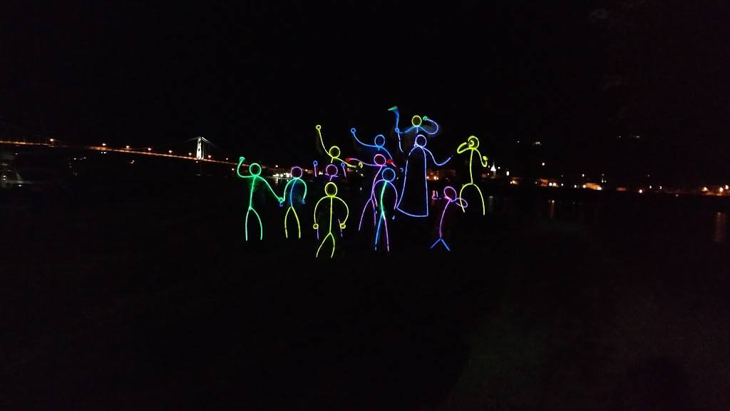 Lively Lady Landing Inc | restaurant | Old US Hwy 52, Aberdeen, OH 45101, USA | 9377950303 OR +1 937-795-0303