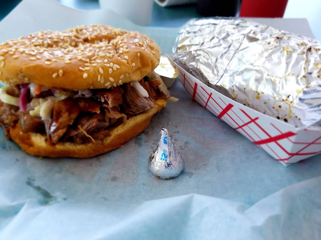 Dukes Doggs | restaurant | 405 W Main St, Easley, SC 29640, USA | 8643078049 OR +1 864-307-8049