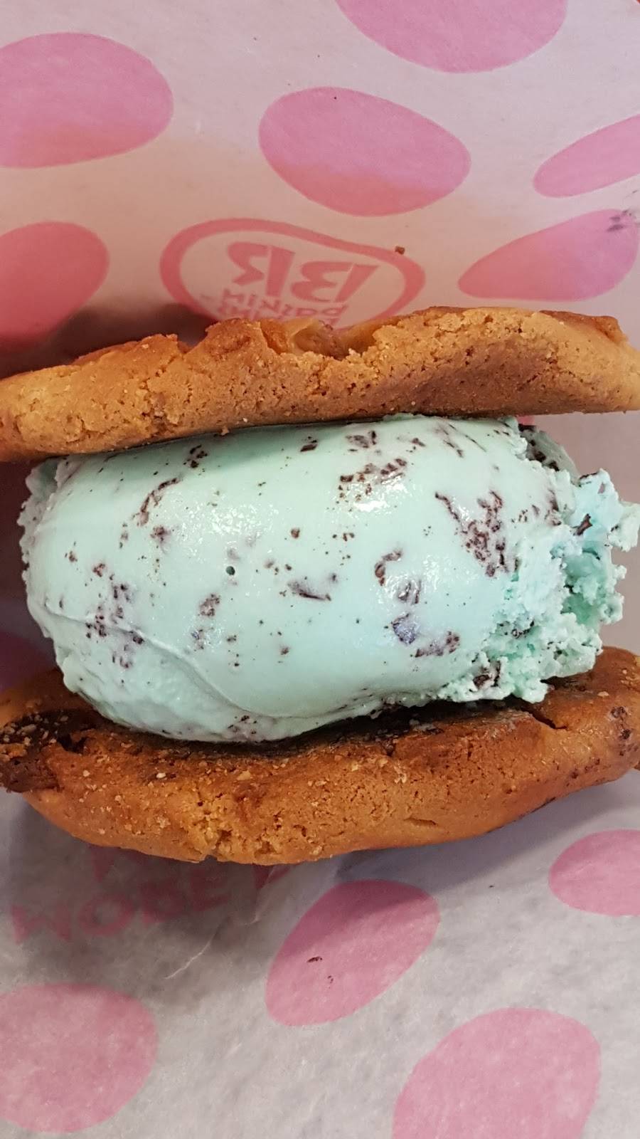 Dunkin Donuts | cafe | 6120 Fresh Meadow Ln, Fresh Meadows, NY 11365, USA | 7184635819 OR +1 718-463-5819