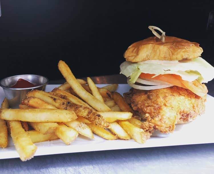 Smoky’s Cigar Bar & Bistro | restaurant | 303 S Main St, Royal Oak, MI 48067, USA | 2485463093 OR +1 248-546-3093