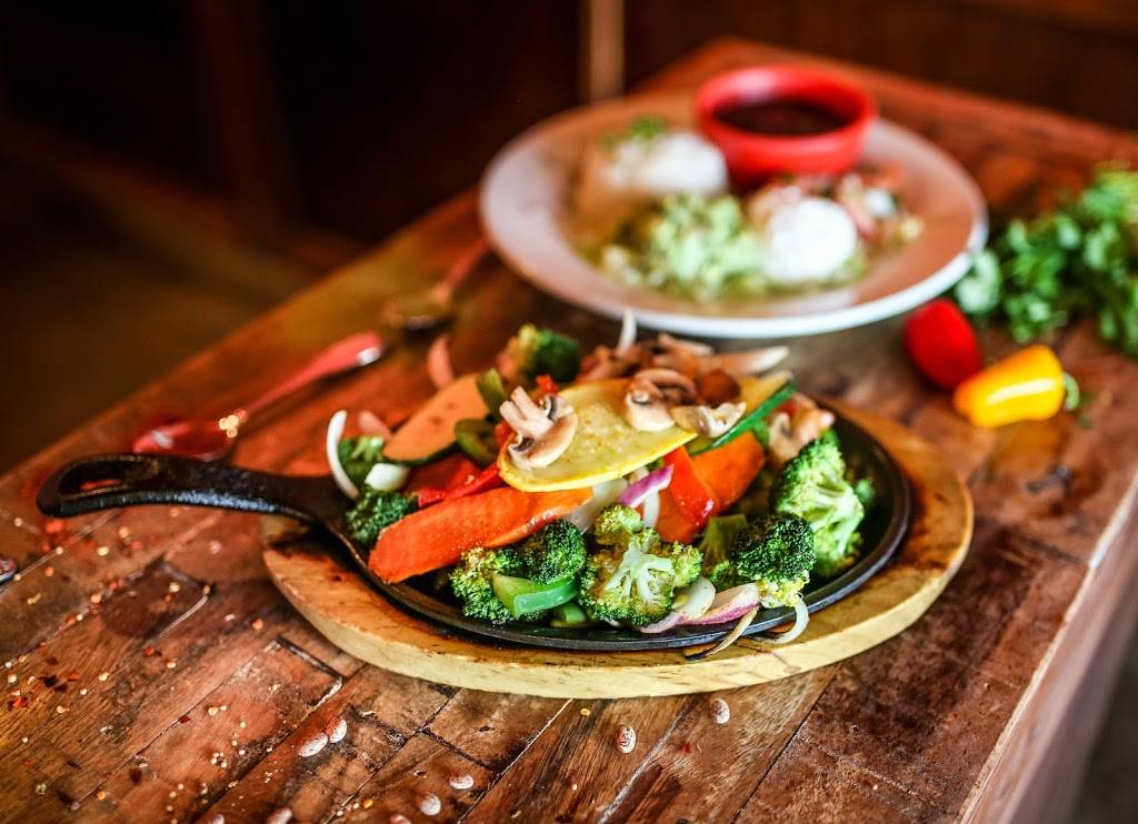 Carlos Miguels | restaurant | 8154 S Kipling St, Littleton, CO 80127, USA | 3039733007 OR +1 303-973-3007