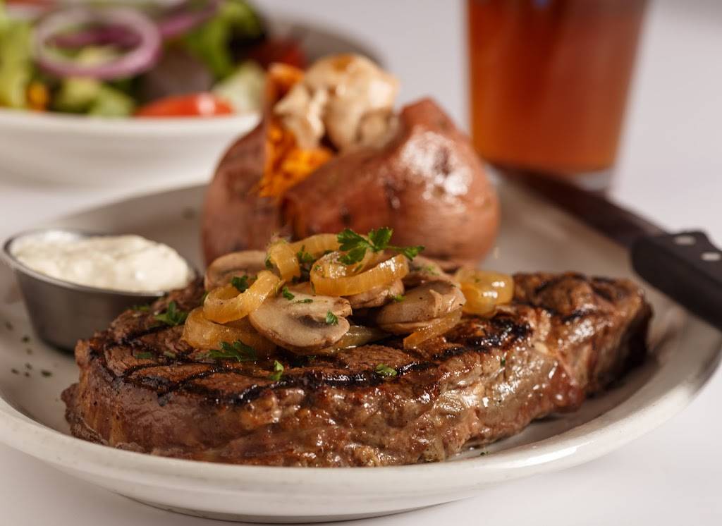 Glory Days Grill | restaurant | 3 Lee Airpark Dr, Edgewater, MD 21037, USA | 4438088880 OR +1 443-808-8880