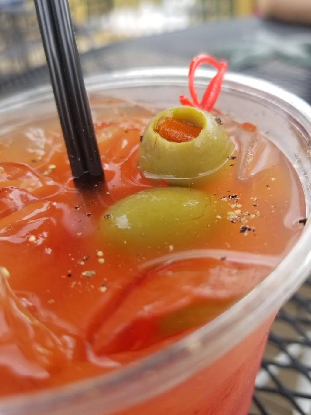 OCTOPUS BEER GARDEN | restaurant | 152 N River Rd, Mt Clemens, MI 48043, USA | 5864939551 OR +1 586-493-9551