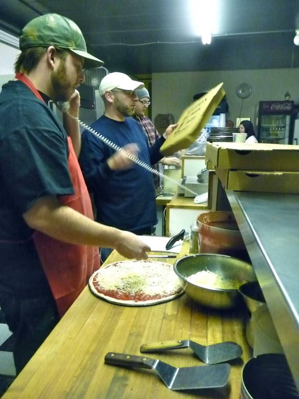 Gattos Pizza | restaurant | 2928 N High St, Columbus, OH 43202, USA | 6142633737 OR +1 614-263-3737