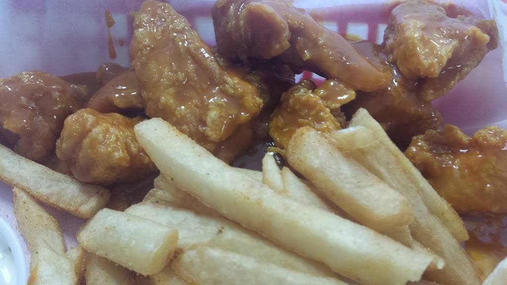 The Wing Factory | restaurant | 2280 Park Ave, Memphis, TN 38114, USA | 9014544710 OR +1 901-454-4710
