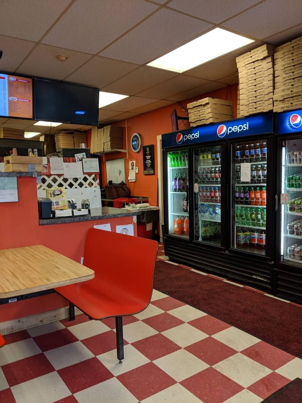 Pizza Works | restaurant | 804 Tyler St, Pittsfield, MA 01201, USA | 4134434444 OR +1 413-443-4444