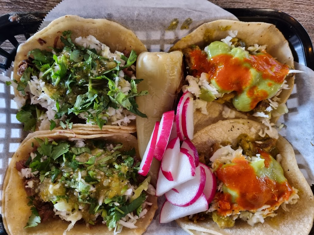 Tacos Los Vales | restaurant | 5124 W McDowell Rd, Phoenix, AZ 85035, USA | 6022376315 OR +1 602-237-6315