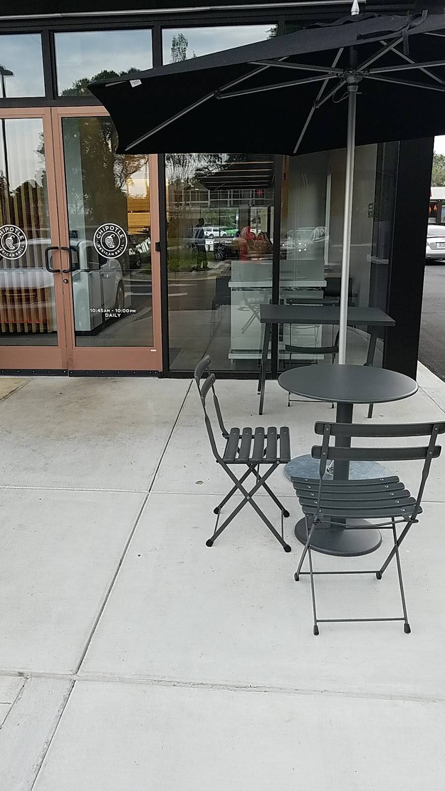 Chipotle Mexican Grill | restaurant | 2046 Union Ave #101, Memphis, TN 38104, USA | 9017292640 OR +1 901-729-2640