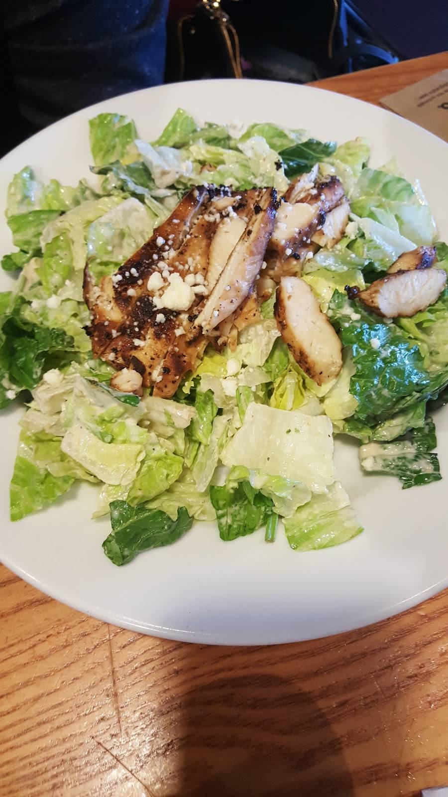 Chilis Grill & Bar | meal takeaway | 3401 Dale Rd, Modesto, CA 95356, USA | 2095265985 OR +1 209-526-5985