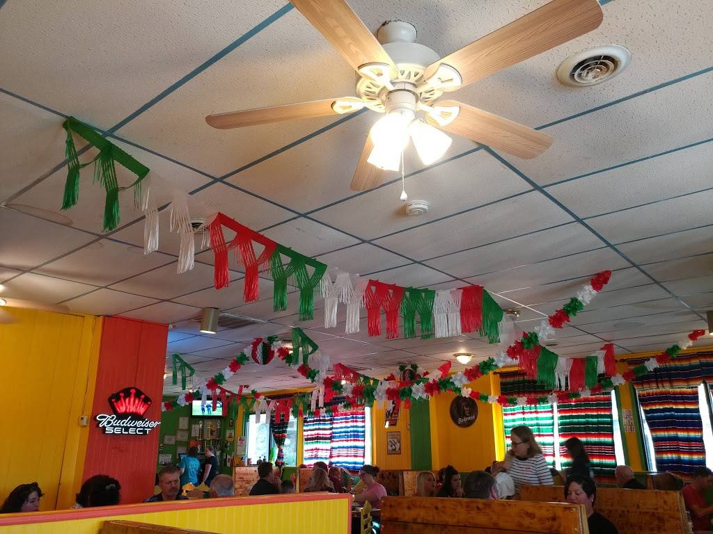 Ernestos | restaurant | 1607 Heritage Hills Dr, Washington, MO 63090, USA | 6362392239 OR +1 636-239-2239