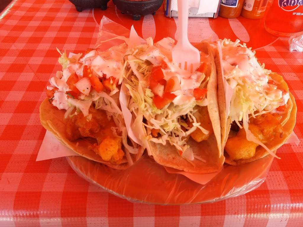 Mariscos Titos | restaurant | Blvd. Fundadores, El Rubi, 22626 Tijuana, B.C., Mexico | 016646370125 OR +52 664 637 0125