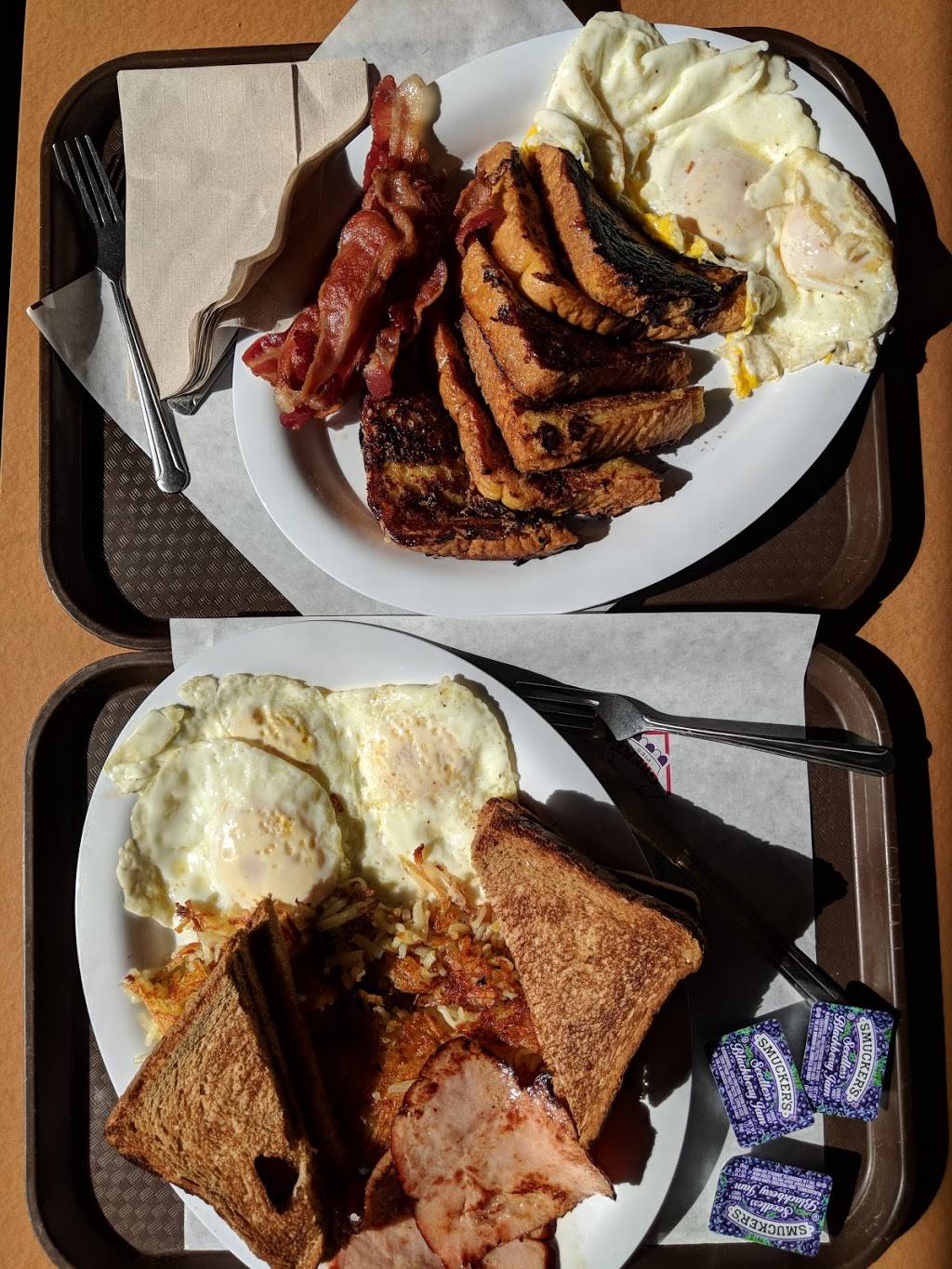 Nations Giant Hamburgers | restaurant | 317 Broadway, Oakland, CA 94607, USA | 5104516350 OR +1 510-451-6350