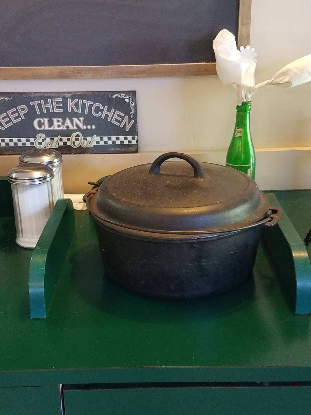 Meal on the Hill | restaurant | 104 Wilson Bridge Rd, Ninety Six, SC 29666, USA | 8645433287 OR +1 864-543-3287