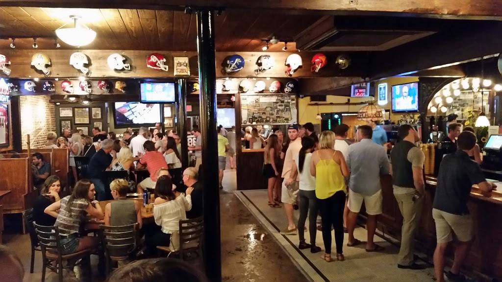 Harpos Bar & Grill | restaurant | 29 S 10th St, Columbia, MO 65201, USA | 5734435418 OR +1 573-443-5418