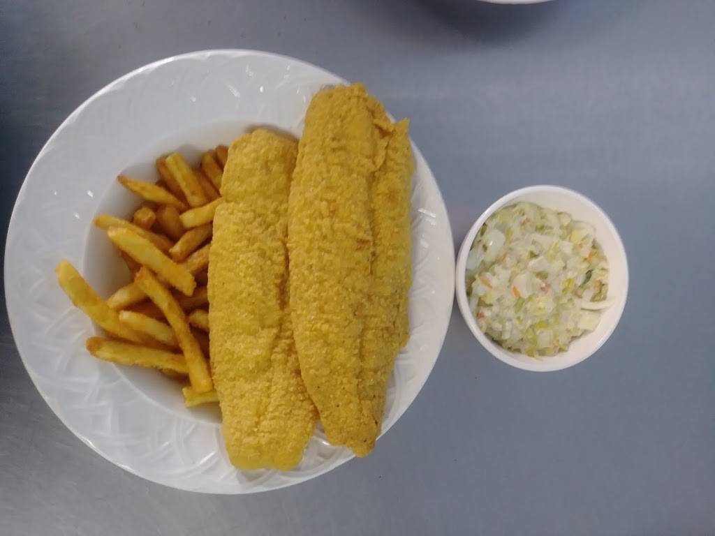 Sharx Fish & Chicken | restaurant | 8785 Blue Ridge Blvd, Kansas City, MO 64138, USA | 8168884809 OR +1 816-888-4809
