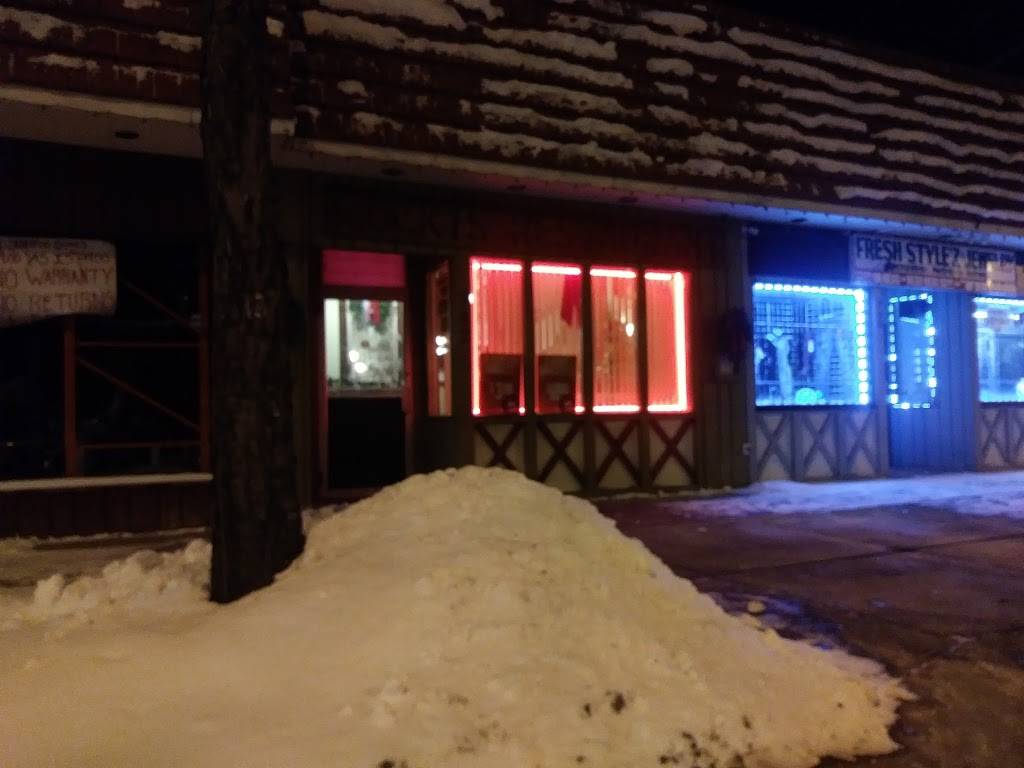 Lucky Restaurant | restaurant | 742 E 185th St, Cleveland, OH 44119, USA | 2164861222 OR +1 216-486-1222