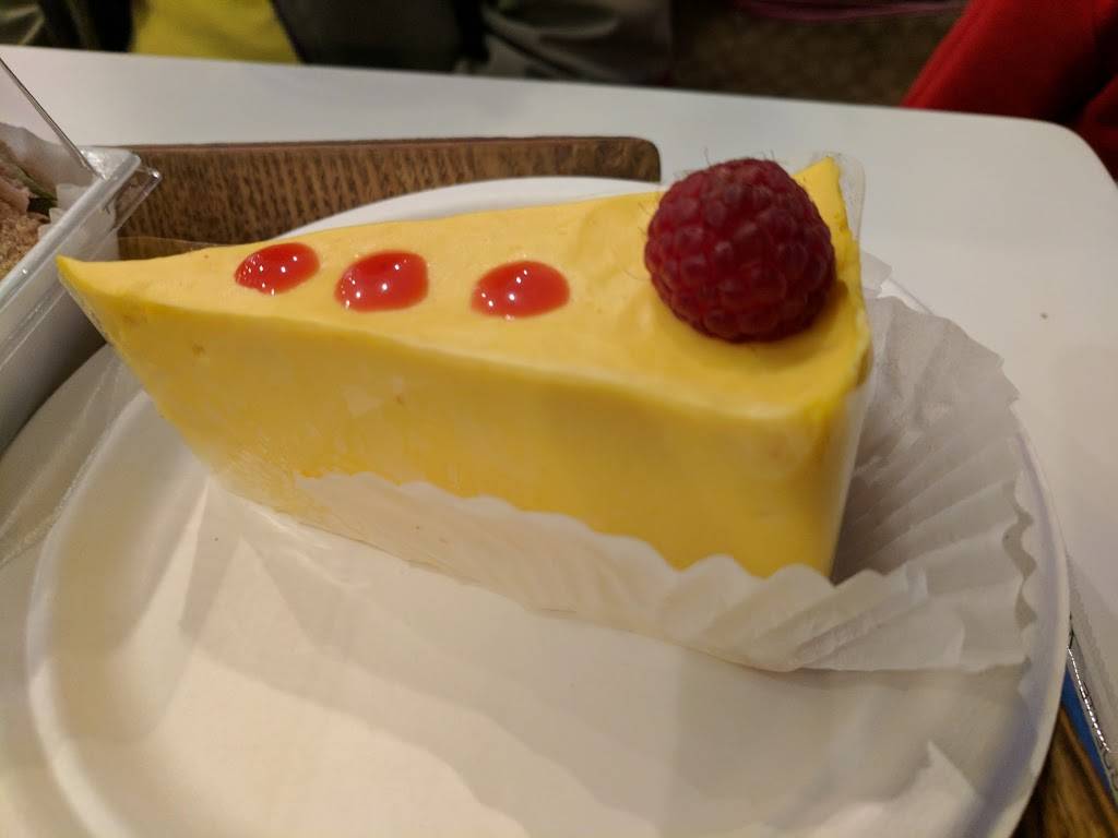 Paris Baguette | bakery | 3561 El Camino Real #75, Santa Clara, CA 95051, USA | 4082600404 OR +1 408-260-0404