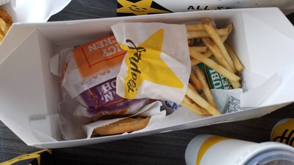 Hardees | restaurant | 230 S 8th St, Medford, WI 54451, USA | 7157485115 OR +1 715-748-5115