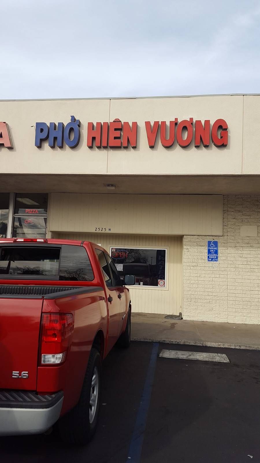 Hiền Vương | restaurant | 2525 Westminster Ave # H, Santa Ana, CA 92706, USA | 7145542696 OR +1 714-554-2696