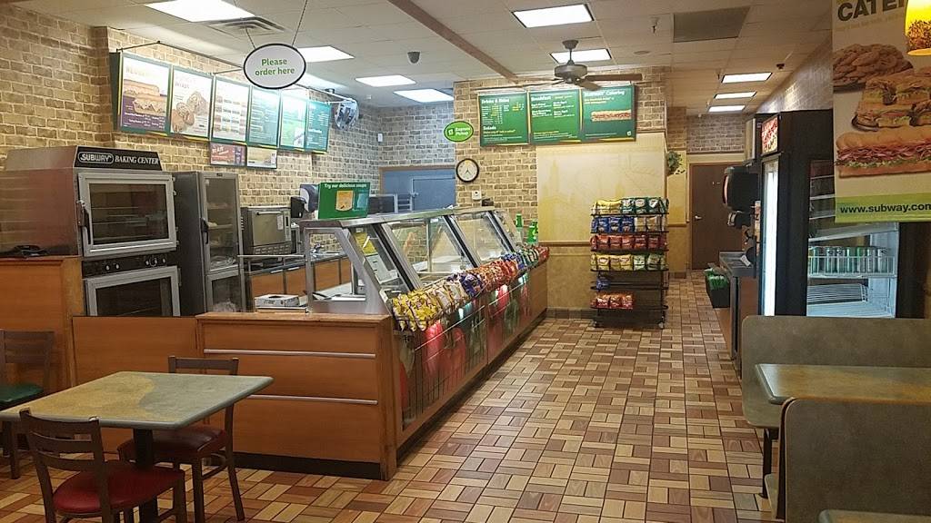 Subway | meal takeaway | 8929 S Memorial Dr Suite 300, Tulsa, OK 74133, USA | 9182549878 OR +1 918-254-9878