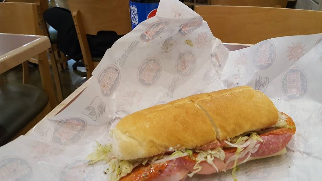 Jersey Mikes Subs | meal takeaway | 1911 Springwood Rd, York, PA 17403, USA | 7179001906 OR +1 717-900-1906