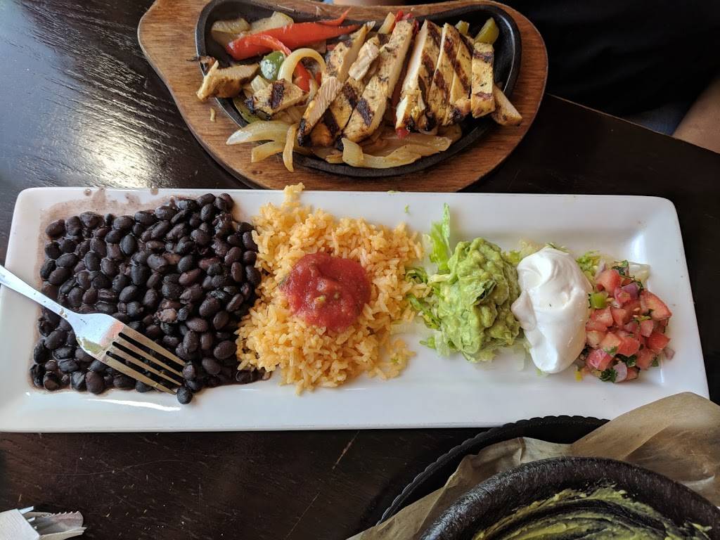 Burrito Parrilla Mexicana - Naperville | restaurant | 5059 Ace Ln, Naperville, IL 60564, USA | 6303059833 OR +1 630-305-9833