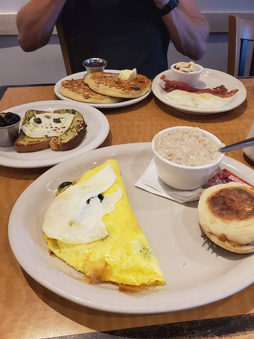 Le Peep | restaurant | 5133 Harding Pike b6, Nashville, TN 37205, USA | 6153530030 OR +1 615-353-0030