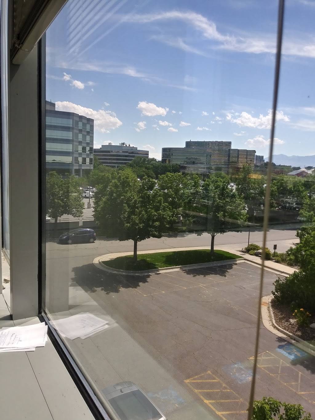 Carls Jr. | restaurant | 6959 1300 E, Cottonwood Heights, UT 84047, USA | 8015698990 OR +1 801-569-8990