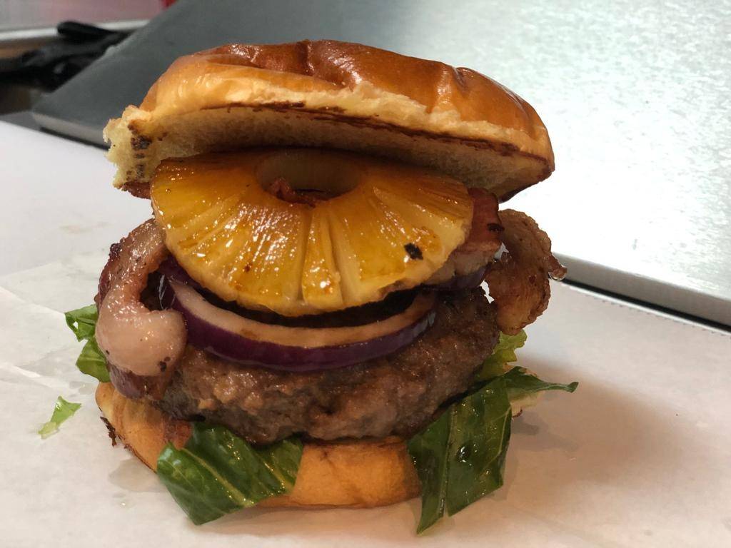 Burger Brothers House | restaurant | 4050 W 12th Ave, Hialeah, FL 33012, USA | 3053810683 OR +1 305-381-0683