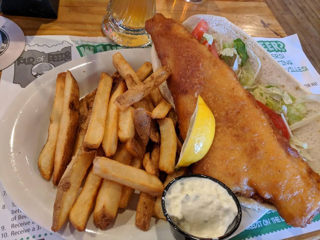 Winking Lizard Tavern | restaurant | 1615 Main St, Peninsula, OH 44264, USA | 3304671002 OR +1 330-467-1002