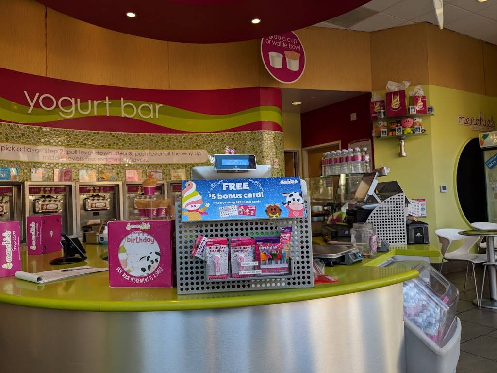 Menchies Frozen Yogurt | bakery | 4776 Commons Way Ste D, Calabasas, CA 91302, USA | 8182221158 OR +1 818-222-1158