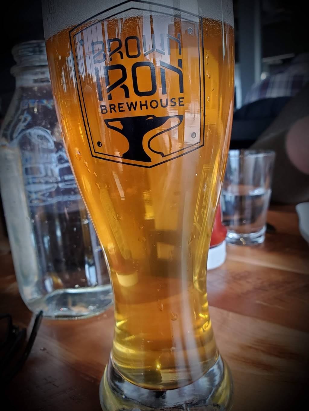 Brown Iron Brewhouse Royal Oak | restaurant | 30955 Woodward Ave Suite 510, Royal Oak, MI 48073, USA | 2489512659 OR +1 248-951-2659