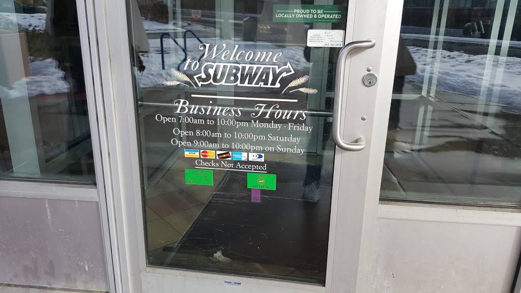 Subway | meal takeaway | 2130C E Lake St, Minneapolis, MN 55406, USA | 6127249561 OR +1 612-724-9561