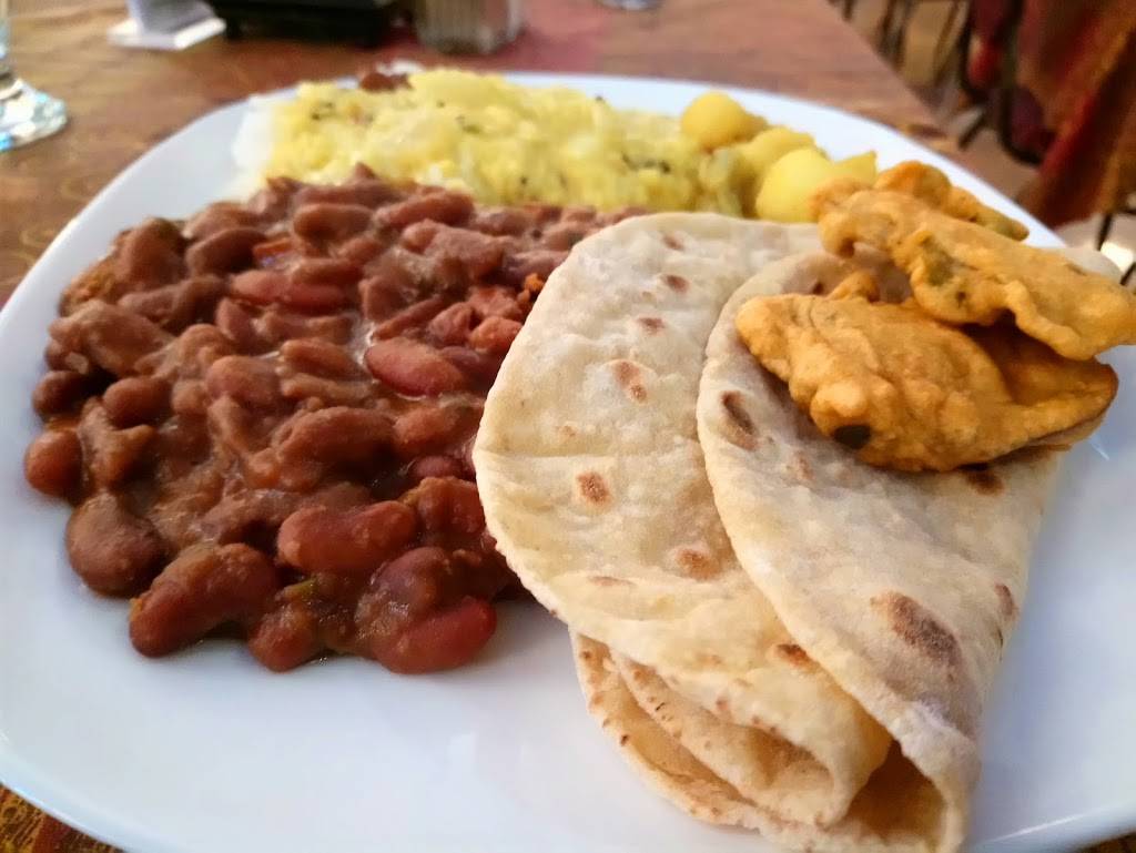 Govindas | restaurant | 243 Avenue Rd, Toronto, ON M5R 2J6, Canada | 8882181040 OR +1 888-218-1040