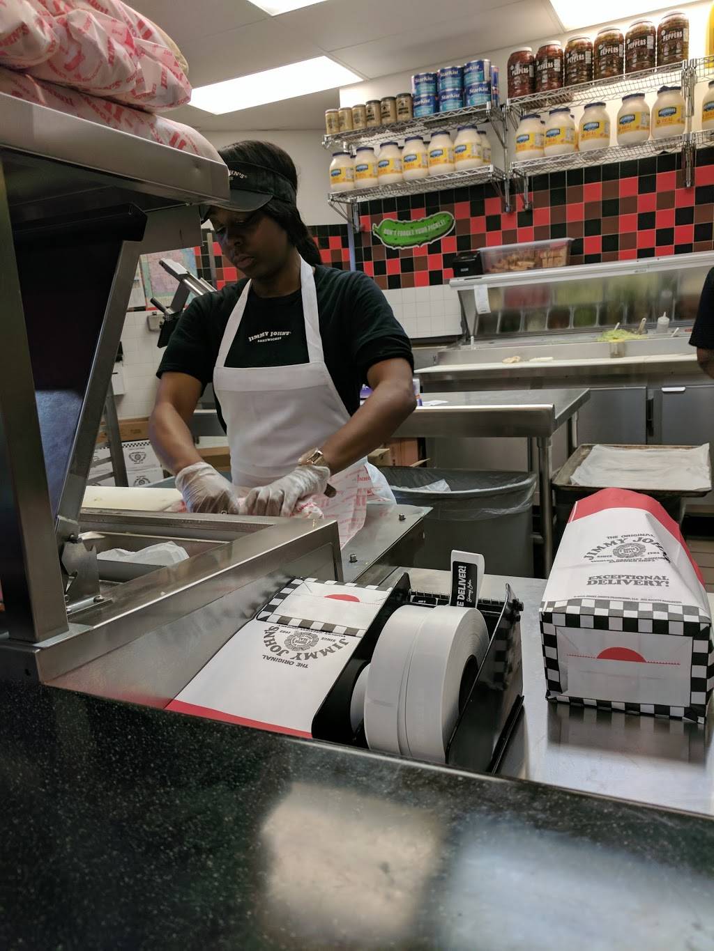 Jimmy Johns | meal delivery | 1519 E 55th St, Chicago, IL 60615, USA | 7732415190 OR +1 773-241-5190