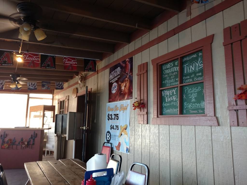 Tinys Family Restaurant | restaurant | 4900 W Ajo Hwy, Tucson, AZ 85757, USA | 5205787700 OR +1 520-578-7700