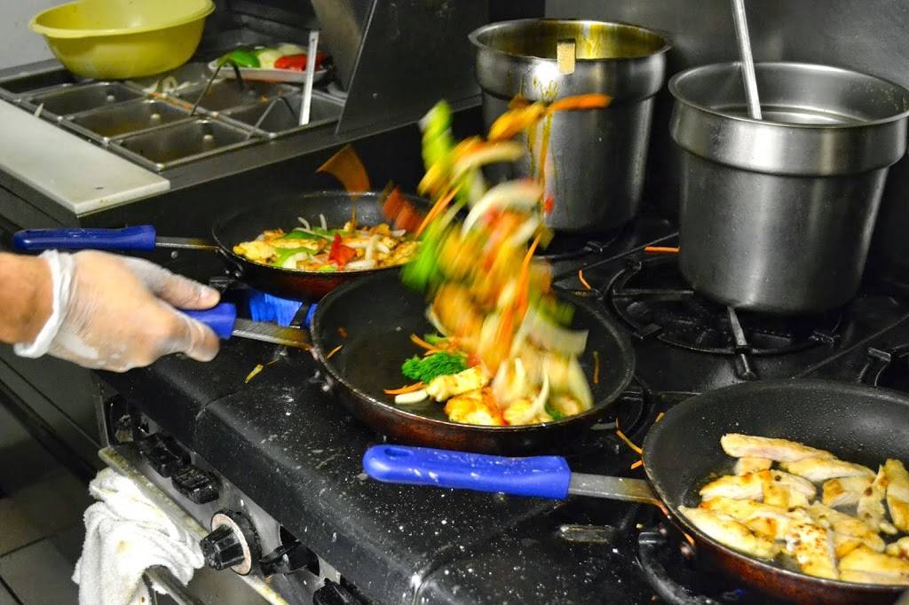 Hue Fusion Food Market | restaurant | 1601 Cecil B. Moore Ave, Philadelphia, PA 19121, USA | 2152368888 OR +1 215-236-8888