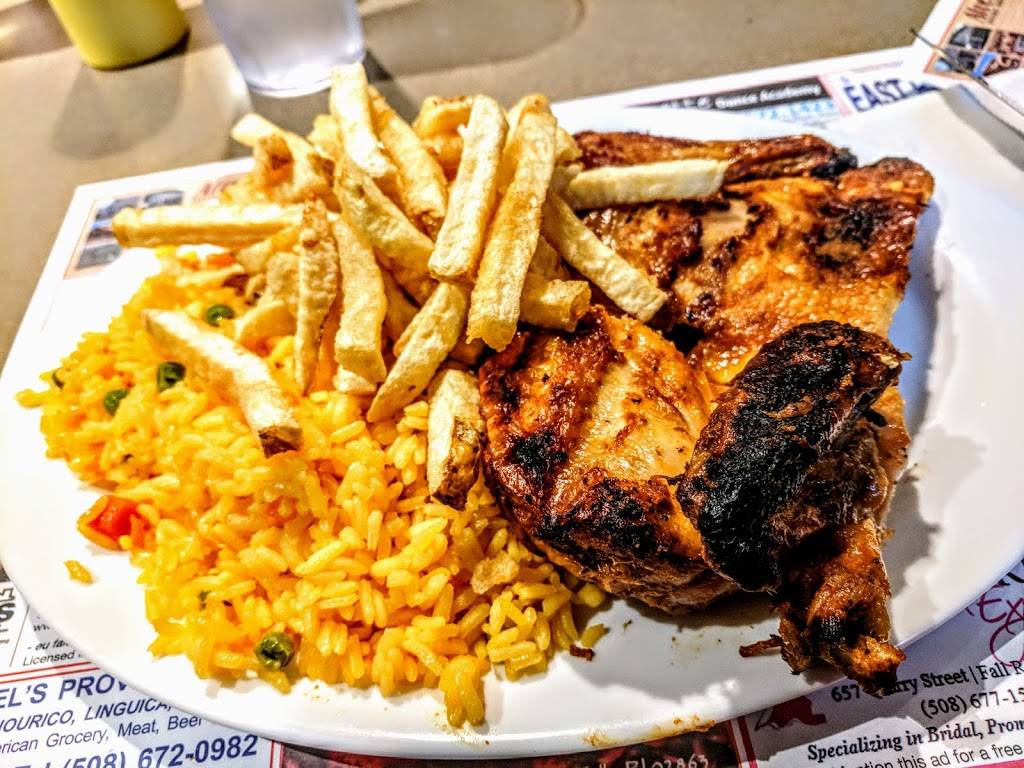 Caravela Family Restaurant | restaurant | 635 S Main St, Fall River, MA 02721, USA | 5082351030 OR +1 508-235-1030