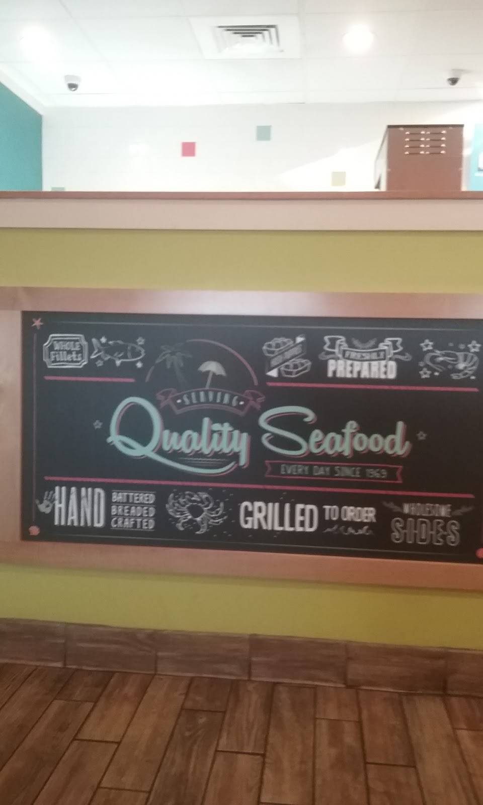 Captain Ds | restaurant | 760 Skyland Blvd, Tuscaloosa, AL 35405, USA | 2053494211 OR +1 205-349-4211