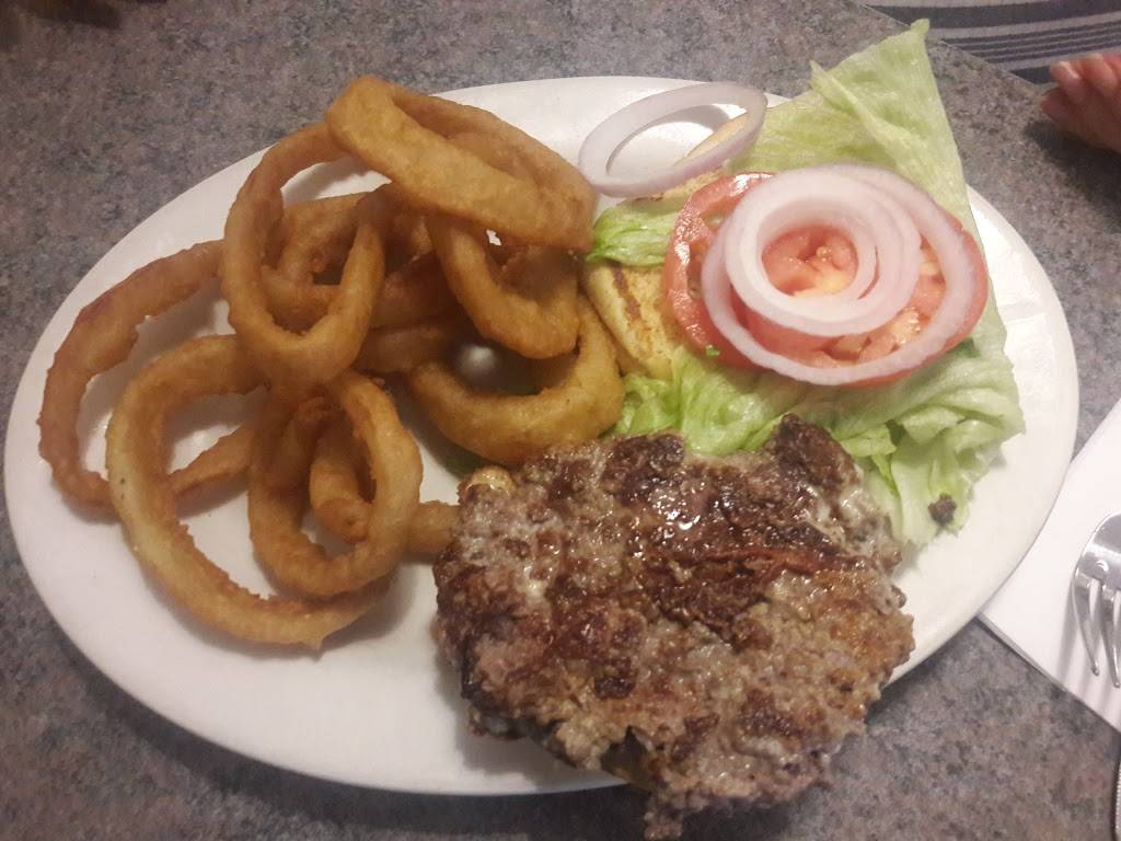 Laura’s Pleasant View Diner | restaurant | 132 Pleasant View Ave, Smithfield, RI 02917, USA | 4012311015 OR +1 401-231-1015