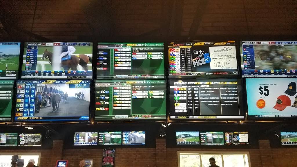 Club Hawthorne Oakbrook Terrace | restaurant | 17W648 22nd St, Oakbrook Terrace, IL 60181, USA | 6306278238 OR +1 630-627-8238