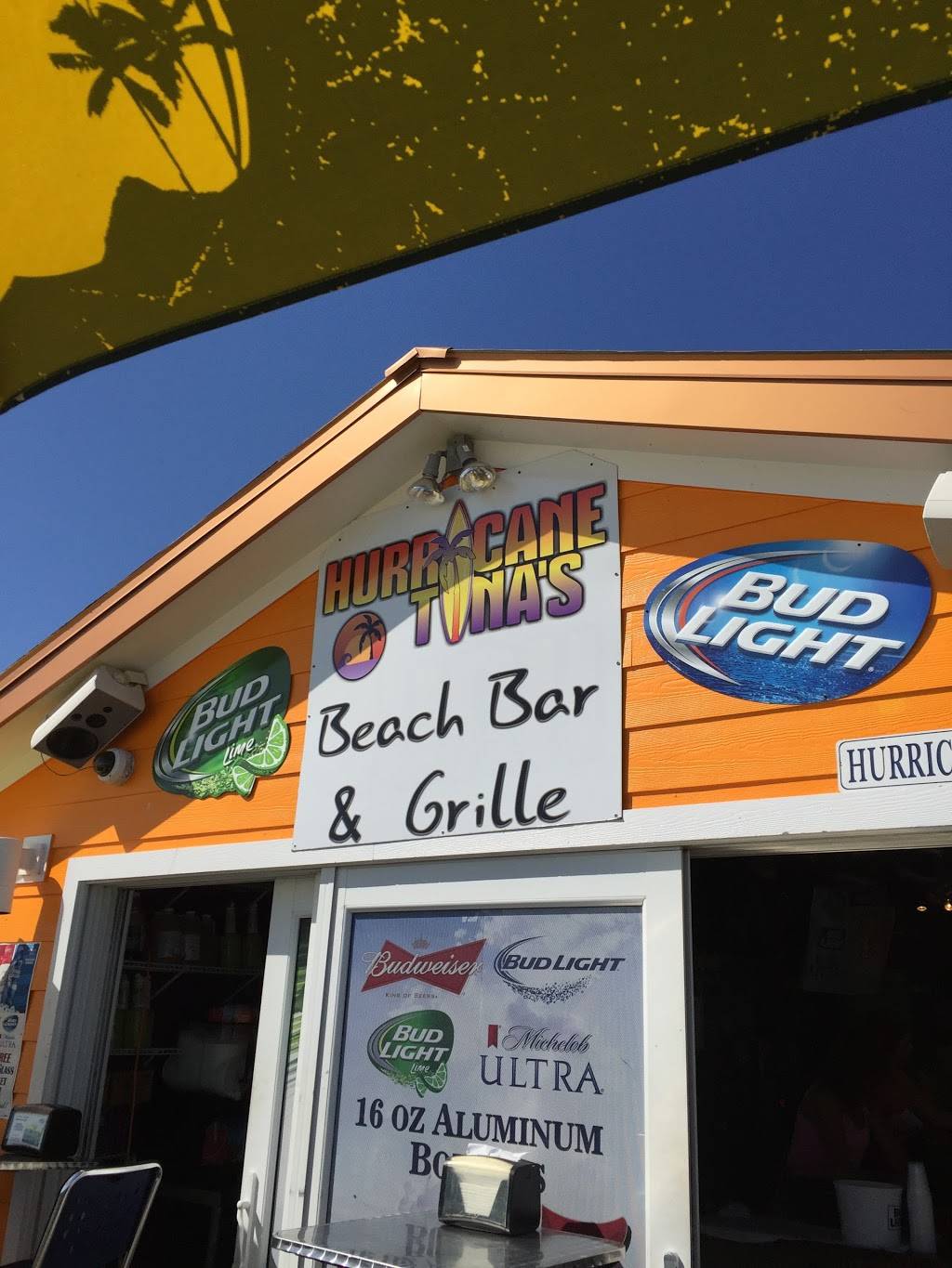 Hurricane Tinas | restaurant | 61 Avenue C, Fort Myers Beach, FL 33931, USA | 2397659647 OR +1 239-765-9647