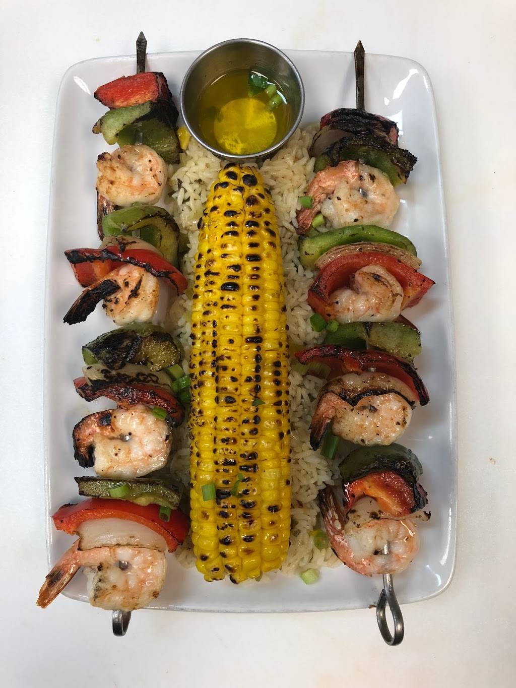 Hook Line & Schooner | restaurant | 4600 W Village Way #3009, Smyrna, GA 30080, USA | 7703333338 OR +1 770-333-3338