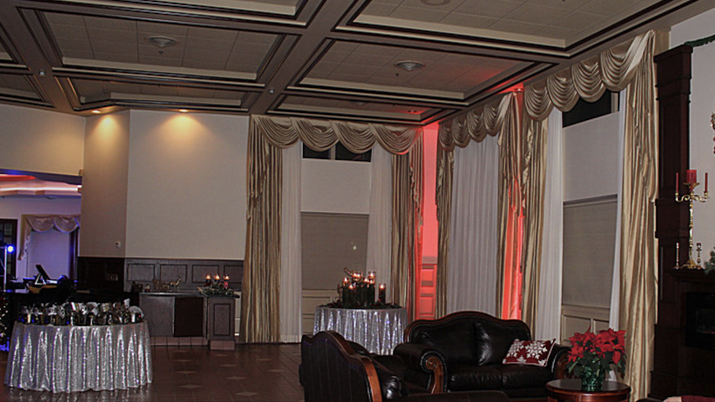 Royal Palace Restaurant & Banquet Hall | restaurant | 31920 Van Dyke Ave, Warren, MI 48093, USA | 5868836378 OR +1 586-883-6378